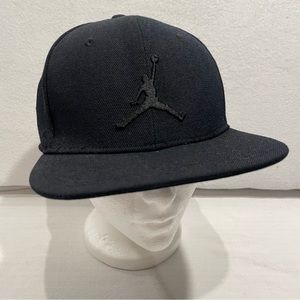 Nike Air Jordan Jumpman Snap Back Hat Style# 619360-011